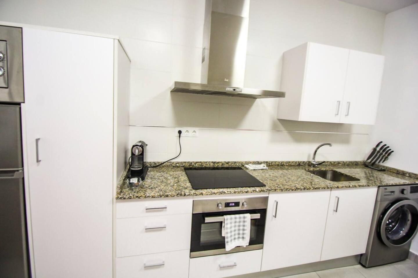 Sh Cruz Moderno Apartmento Cerca Del Mercado Кадис Екстериор снимка